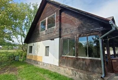 Casă cu 3 camere cu Teren 3000 Mp în Copalnic - 3