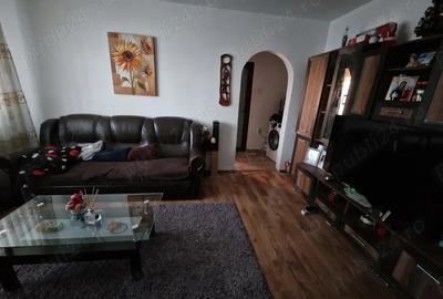 Vand apartament 2 camere semidecomandat - 5