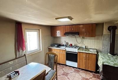 Casa 8 Camere Cu Teren 1500mp In Cermei - 25