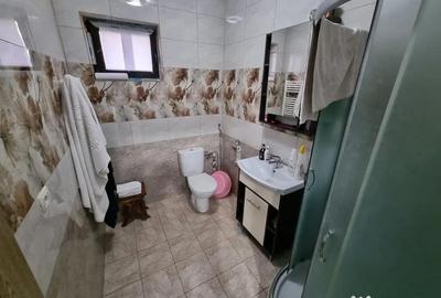 Apartament cu 2 camere semidecomandat, mobilat în Km 5