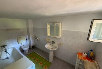 Casă cu 8 camere decomandat cu Garaj în Breaza - 11