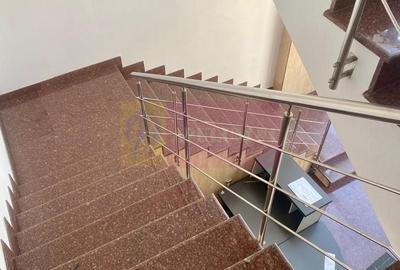 Birou, de 568 mp, în Națiunile Unite - 8