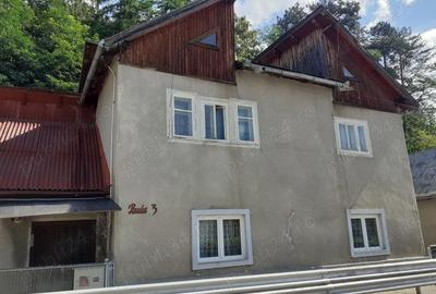 Casă cu 6 camere în Câmpulung Moldovenesc - 9