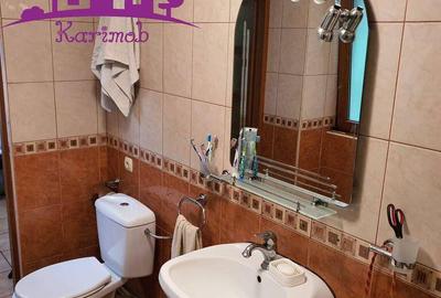 Casa si curte zona centrala - 11