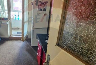 Apartament cu 3 camere de vanzare in zona Vlahuta - 4