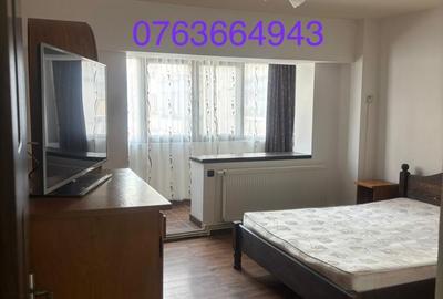 Garsonieră decomandată în Central - 5