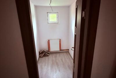 Casă cu 5 camere cu Teren 1000 Mp în Ceuaș - 19