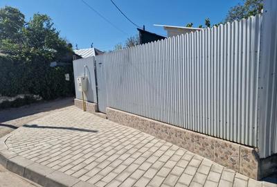 Casă cu 4 camere cu Teren 400 Mp în Bârlad - 1