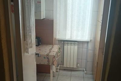 Ap.Suceava mobilat,centrala proprie,etaj2/4 - 8