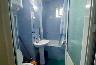 Apartament cu 4 camere decomandat în Micro 20 - 2