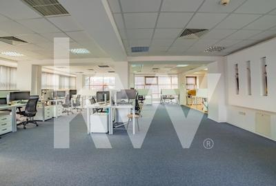 Cladire comerciala, sediu banca, birouri, clinica medicala, locatie de top