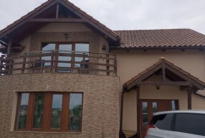 Casă cu 4 camere în Păulești - 7