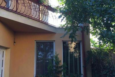 Casă cu 8 camere cu Teren 400 Mp în Central - 7