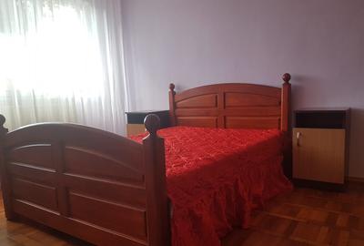 Apartament doua camere mobilat etaj 1 bucatarie mare Cornisa Scoala 10 - 25