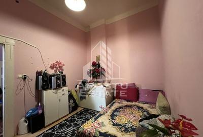 Apartament 3 camere, curte comuna, toate utilitatile, zona Lunei - 4