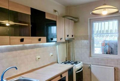 Apartament cu 3 camere decomandat în Central - 2