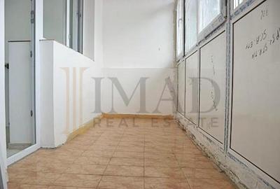 Apartament cu 2 camere decomandat în Micro 6 - 9