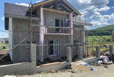 Casă cu 4 camere cu Teren 537 Mp în Mediaș - 8