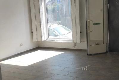 Spațiu comercial, de 75 mp, în Traian - 5
