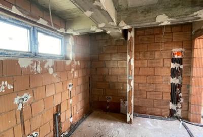 Apartament cu 2 camere semidecomandat în Independenței - 2