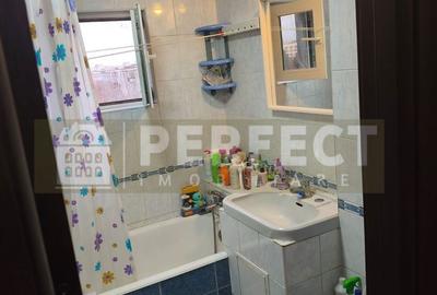 Apartament cu 3 camere decomandat în 9 Mai - 12
