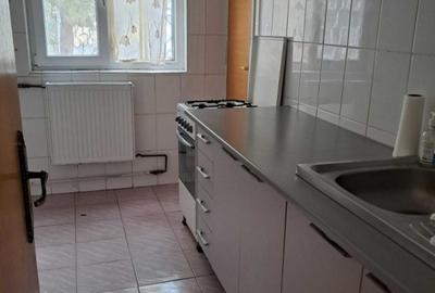 Apartament de 3 camere decomandate - la 7 minute de metrou Timpuri Noi Apartament de 3 camere decomandate - la 7 minute de metrou Timpuri Noi - 5