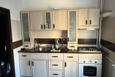 Garsonieră decomandată în Brâncoveanu