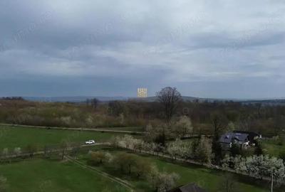 Teren de 5800 mp, în Mitocași - 12