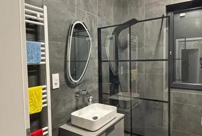 Apartament cu 3 camere decomandat în Central - 3