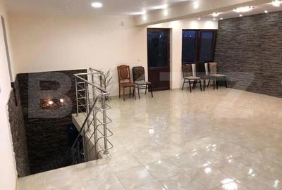 Casă cu 10 camere cu Teren 785 Mp în Central - 5