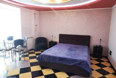 Garsonieră decomandată în Take Ionescu