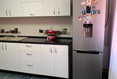Casa cu 2 corpuri si magazin, teren 241 mp, zona 9 Mai, toate utilitatile - 12
