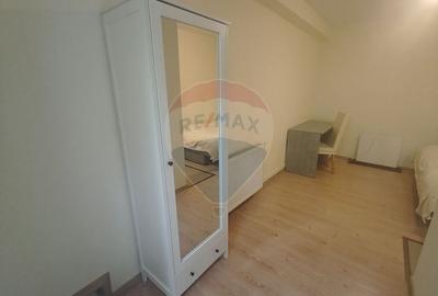 Spatiu de birou, cu suprafata de 12mp, de inchiriat
