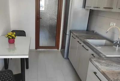 Garsonieră, mobilată în Peco