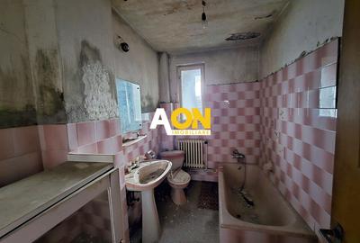 Casă individuală cu 7 camere cu Canalizare în Central - 8