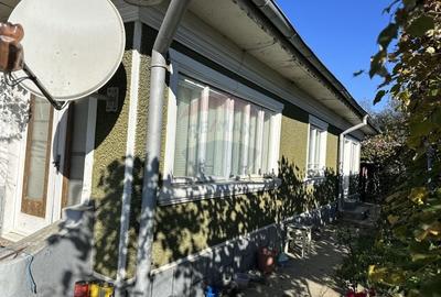 Casa / Vila cu 3 camere de vanzare Piatra Soimului - 2