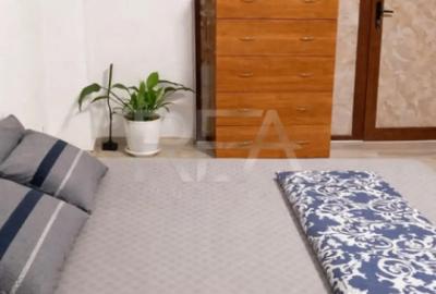 Apartament cu 3 camere semidecomandat în Iancului