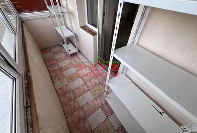 Apartament cu 4 camere decomandat în Tineretului - 4