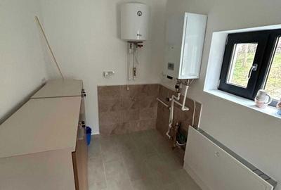 Casă cu 3 camere cu Canalizare în Unguriu - 5