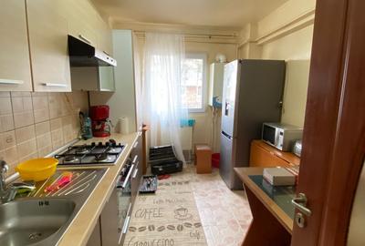 2 DECOMANDATE la parter, centrala, mobilat si utilat, ENERGIEI