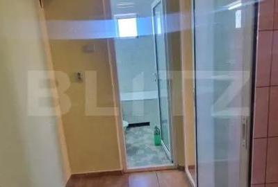 Garsonieră decomandată, mobilată în Central