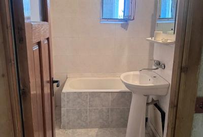 Apartament decomandat de vanzare. cartier sararilor - 2