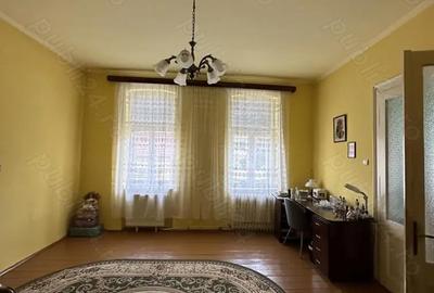 Casă cu 6 camere în Orăștie - 2