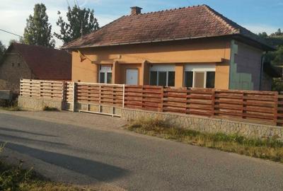 Casă cu 4 camere în Șardu - 1