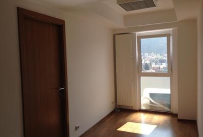 Spațiu comercial, de 62 mp, în Centrul Civic - 1