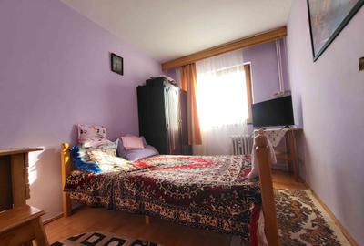 Apartament cu 3 camere semidecomandat în Letea - 6
