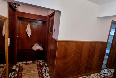Apartament cu 3 camere decomandat, mobilat în Casa de Cultură - 11