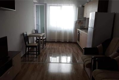 Apartament cu 2 camere decomandat în Păcii