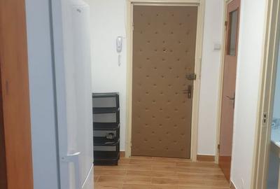 Apartament cu 3 camere semidecomandat, mobilat în Berceni - 8