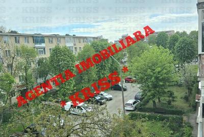 Apartament cu 3 camere semidecomandat în Trivale - 13